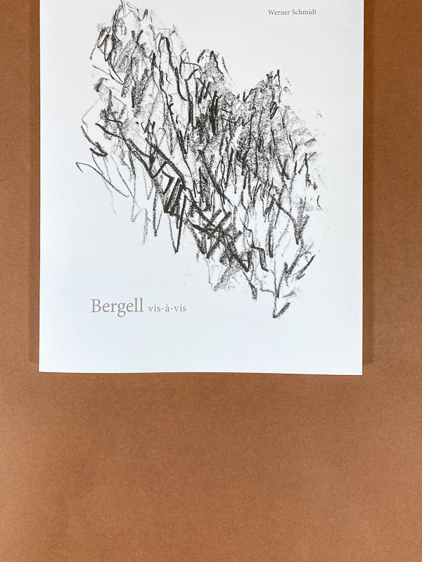 Buchcover mit Skizze Berge Bergell vis-à-vis
